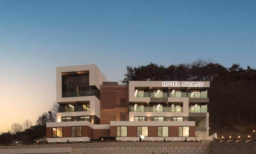 Anseong Nomad Hotel Bagian luar foto